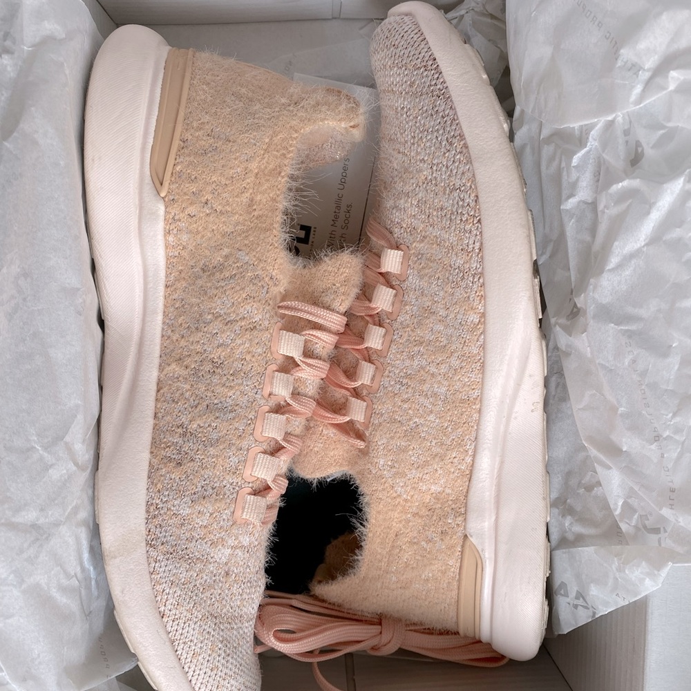 APL TechLoom Breeze Shoe